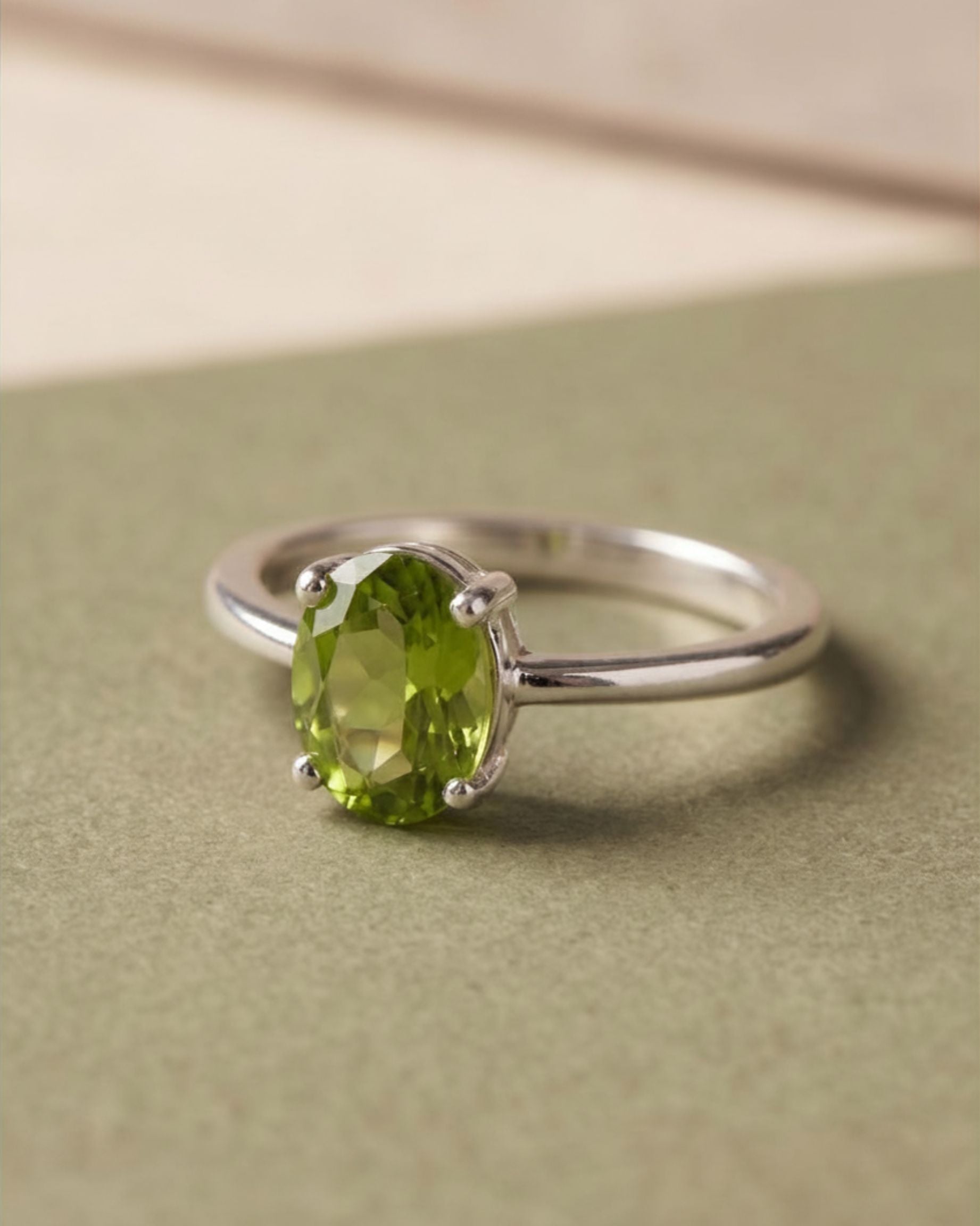 Anillo Peridoto Prismara